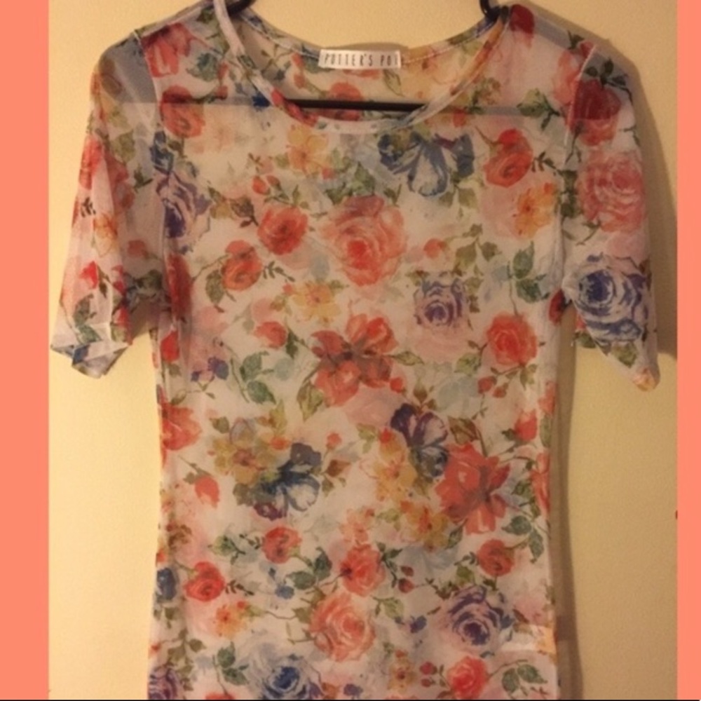 🆕Floral Printed Mesh Top🆕